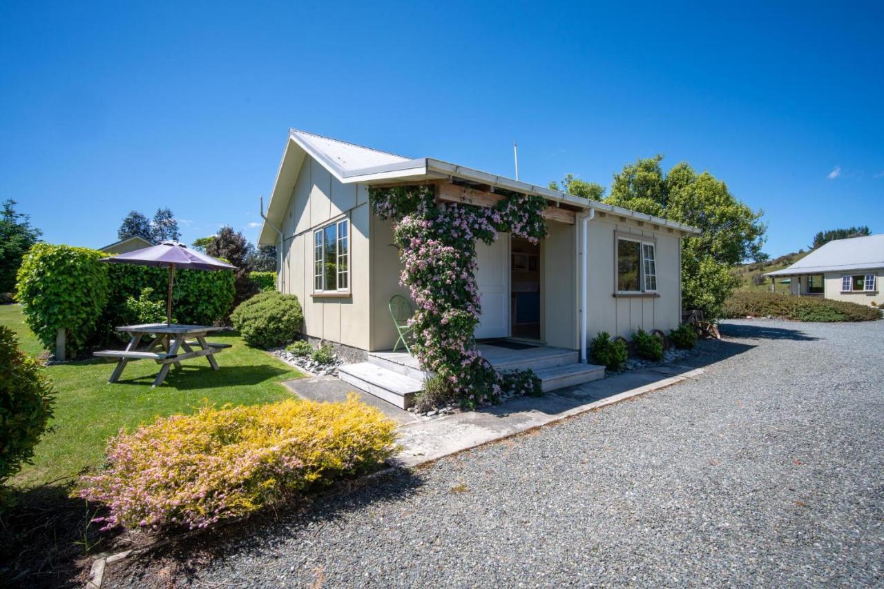 Blue Thistle Cottages テアナウ エクステリア 写真
